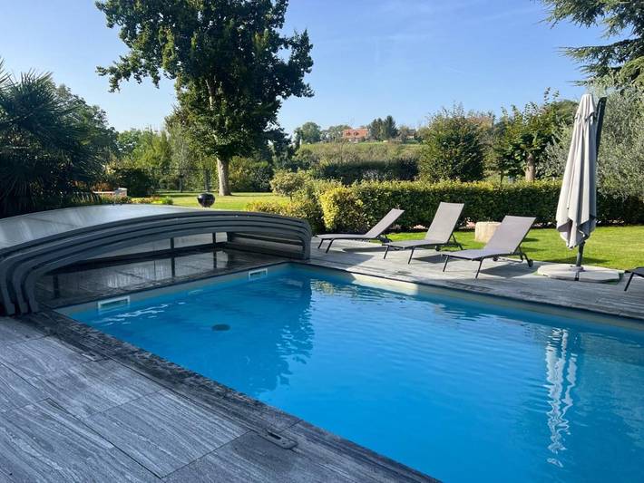 Location de vacances pour 12 personnes, avec Terrasse ainsi que Jardin et Piscine dans Verneuil (Marne) - 2