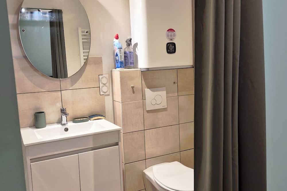 Ganze Wohnung, Apartment located 35 minutes from the sea and 35 minutes from the Cevennes. in Saint-Clément, Mittelmeerküste (Frankreich)
