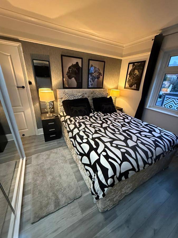 Holiday apartment, with Garden and View in Exeter