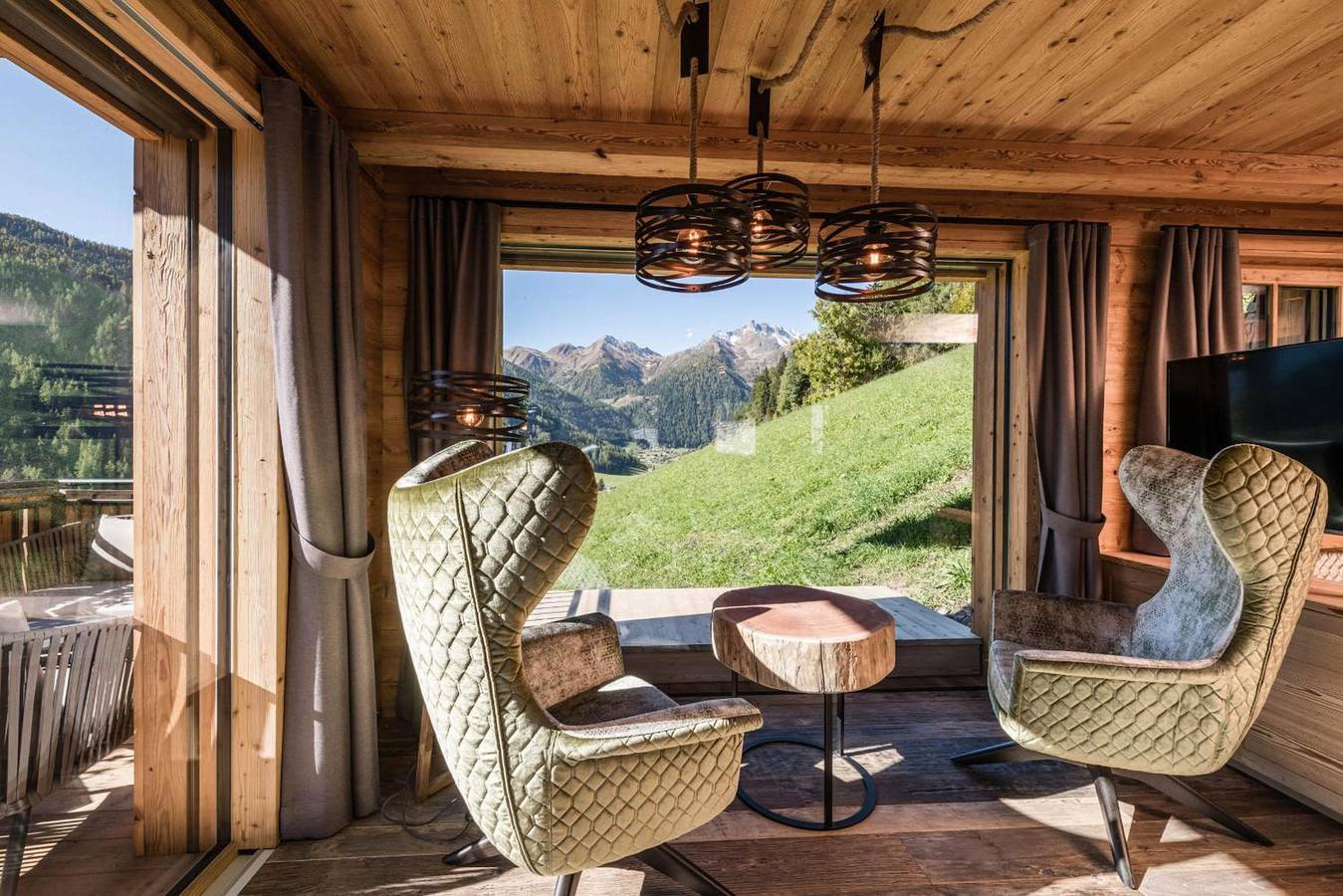 Chalet 'Brunegg' mit Bergblick, Wi-Fi und Klimaanlage in Ahrntal, Zillertaler Alpen