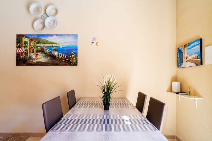 Apartamento entero, Apartamento 'Tittì' con Wi-Fi y aire acondicionado in Alezio, Golfo de Tarento