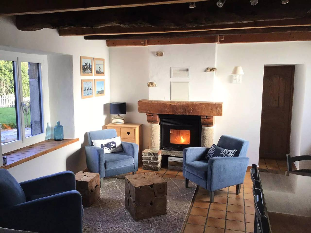 Feinteuniou, Breton casa entre el mar y el campo in Pleumeur-Bodou, Costa de granito rosa
