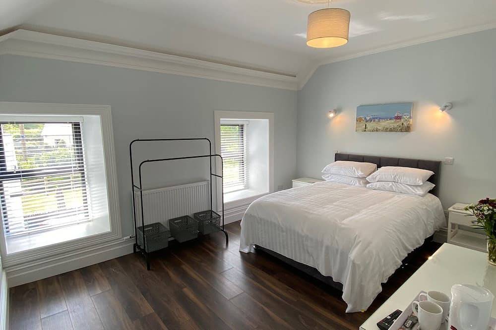 Beautifully renovated 4 Bed Detached House in Inishowen, County Donegal