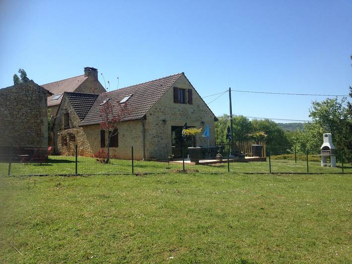 Gîte pour 6 personnes, avec terrasse et jardin dans le Lot