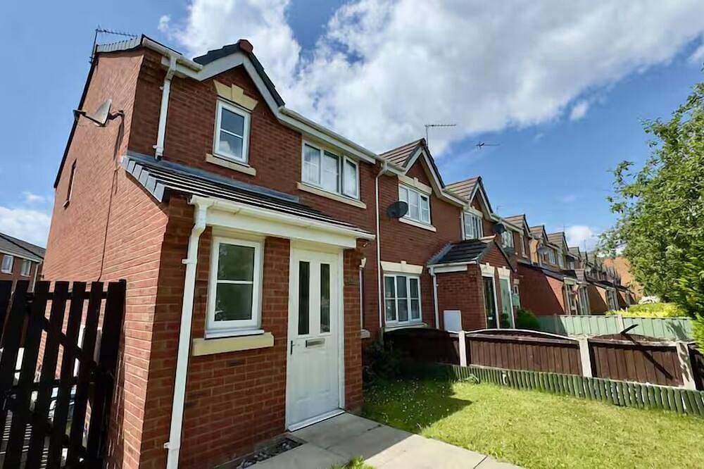 Glamping for 4 People in Liverpool, Merseyside