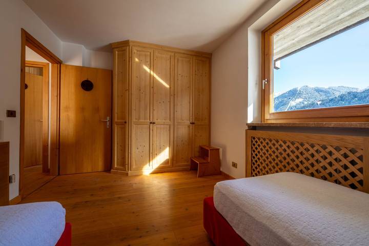 Ganze Ferienwohnung, Ferienwohnung für 4 Personen mit Garten in Vigo di Fassa, San Giovanni di Fassa