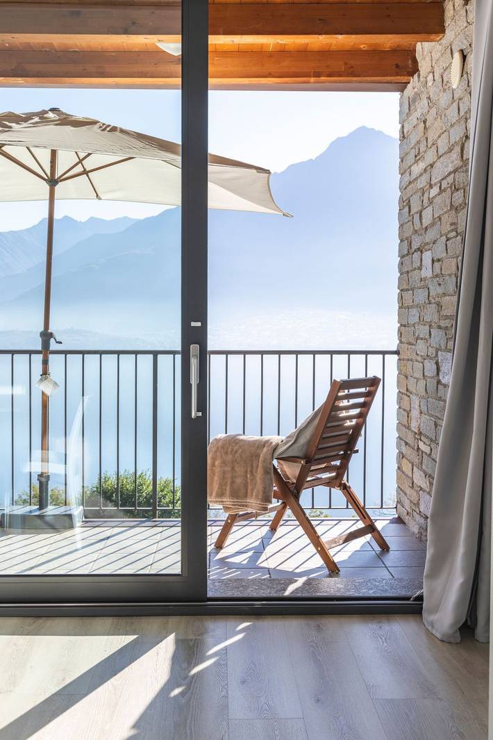 Gîte pour 5 personnes, avec balcon ainsi que piscine et jardin à Vercana - 4