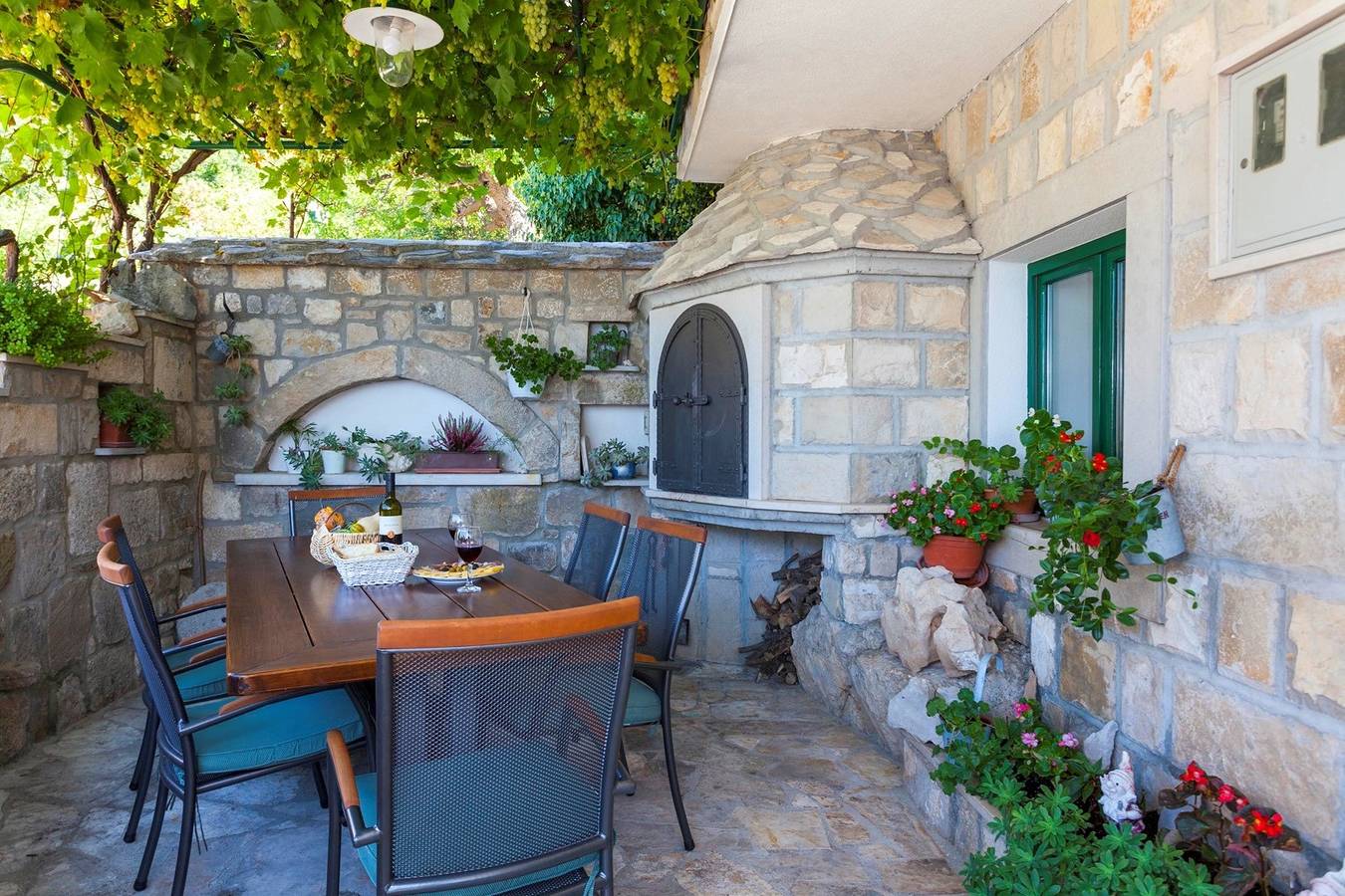 Maison de vacances pour 6 personnes avec jardin in Makarska, Makarska Riviera