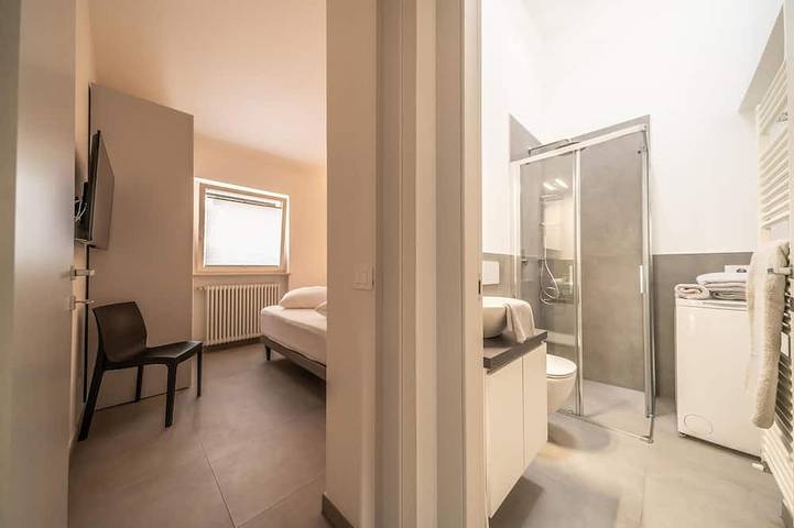 Vacation paradise on Lake Garda in Bardolino, Garda Mountains