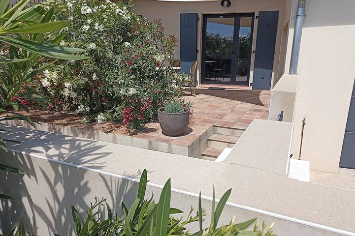 Holiday apartment for 2 people, with Terrace in Bages (Aude)