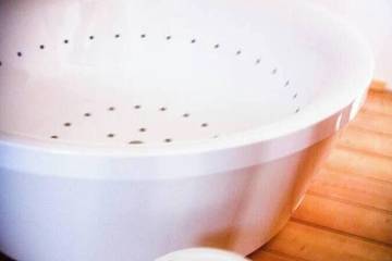 Gîte pour 10 Personnes dans Peyrat-la-Nonière, Région d'Aubussargues, Photo 3