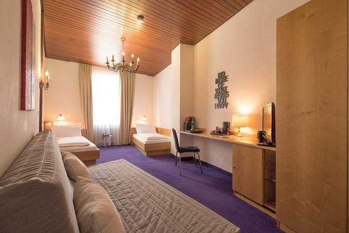 Hotel Etol - Single room, 18 sqm, max. 1 person in Baden-Baden, Northern Black Forest