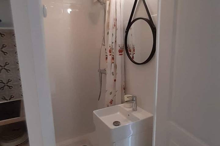 Gîte pour 4 personnes, avec terrasse dans Office De Tourisme De Valras Plage - 4