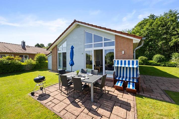 Ferienhaus für 5 Personen, mit Whirlpool und Sauna sowie Terrasse in Kosel