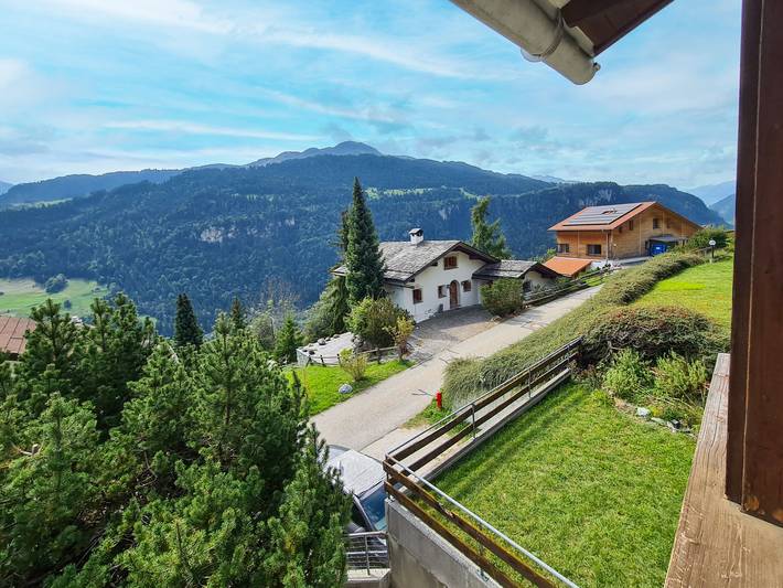 Ferienwohnung für 5 Personen, mit Balkon und Terrasse sowie Garten in Graubünden