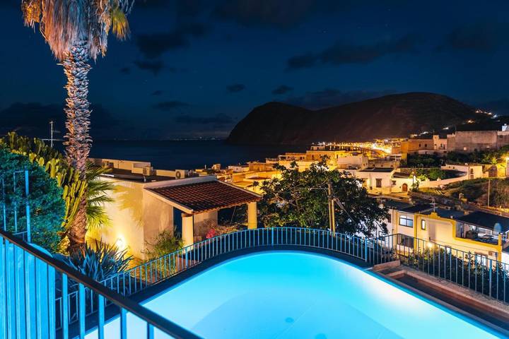 Ferienhaus für 4 Personen, mit Pool und Garten sowie Ausblick, mit Haustier in Lipari - 2