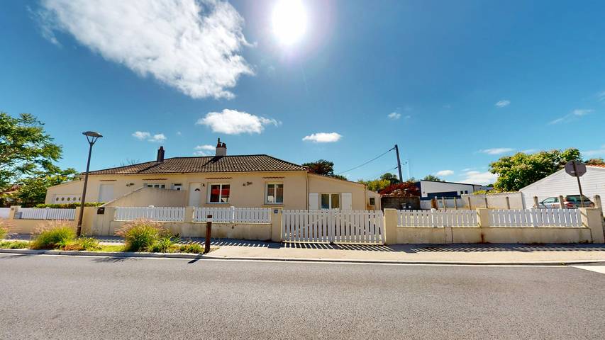 Location de vacances pour 6 personnes, avec jardin et terrasse dans Plage de La Sauzaie