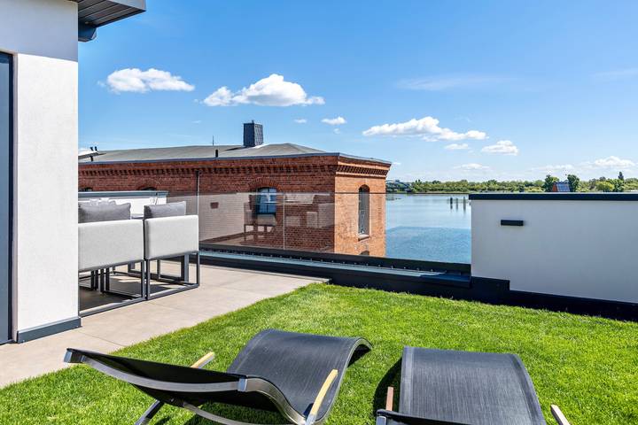 Ferienwohnung für 4 Personen, mit Seeblick und Garten