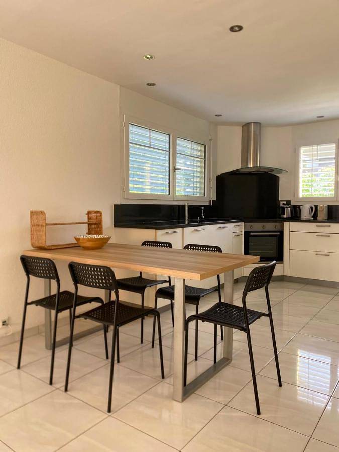 Gîte pour 5 personnes, avec jardin et vue à Morat - 3