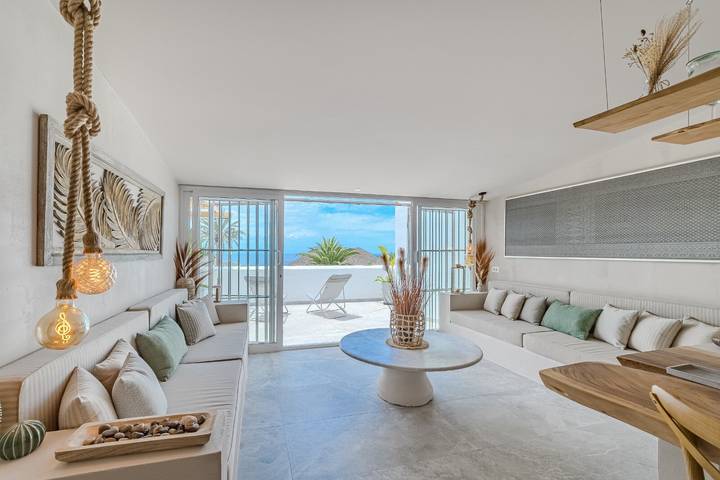 Villa 'Oceania A' mit beheiztem Whirlpool, Meerblick, WLAN, Klimaanlage in Chayofa, Arona