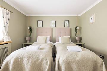Holiday Home for 4 People in Somerset, South West England, Photo 2