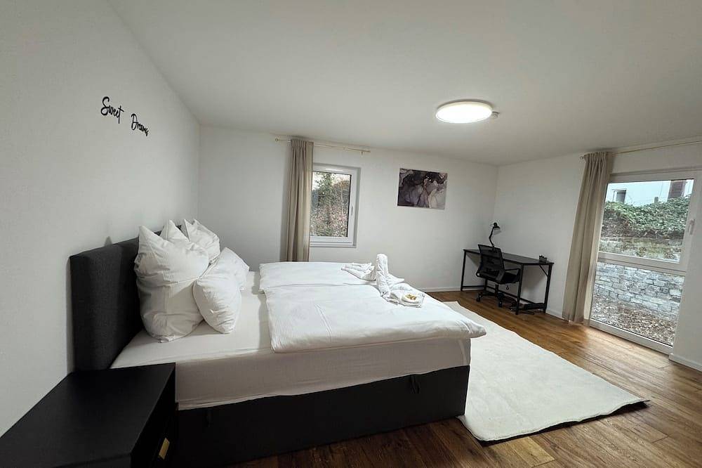 Ganze Wohnung, Deluxe Apartment No.1 in Reutlingen | Mitten in der Innenstadt | Modern in Reutlingen, Neckar-Alb