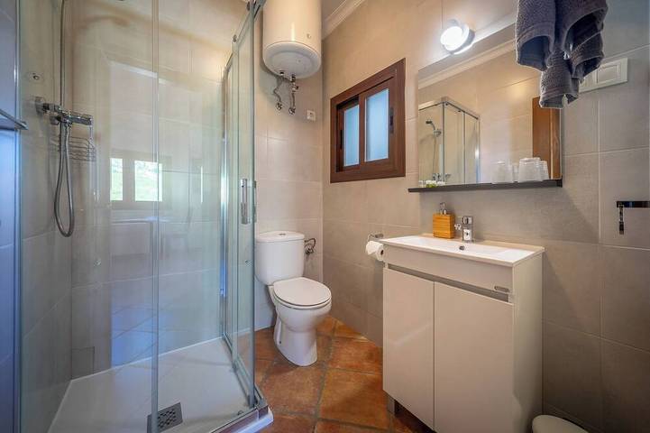 Boutique B&B Casa La Calera/ Caminito del Rey-15 min/Ronda-25 min/ Teba-5 min in Teba, Málaga Provinz