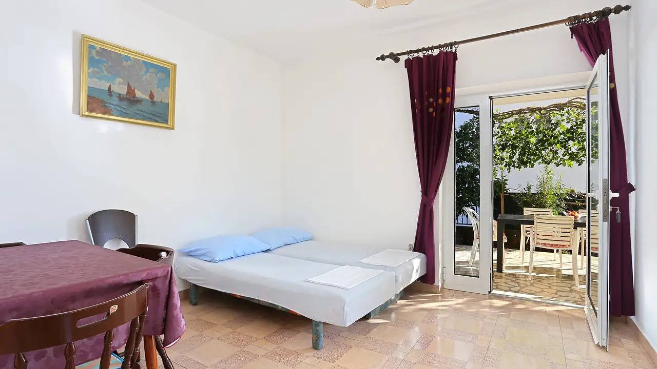 Ganze Ferienwohnung, Ferienwohnung für 3 Personen (36 m²) in Grebaštica in Grebastica, Šibenik-Knin