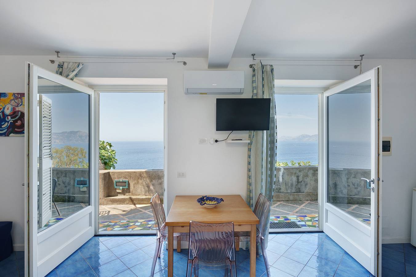 Entire apartment, Apartment 'Il Geco Praiano' with Sea View, Wi-Fi and Air Conditioning in Vettica Maggiore, Praiano