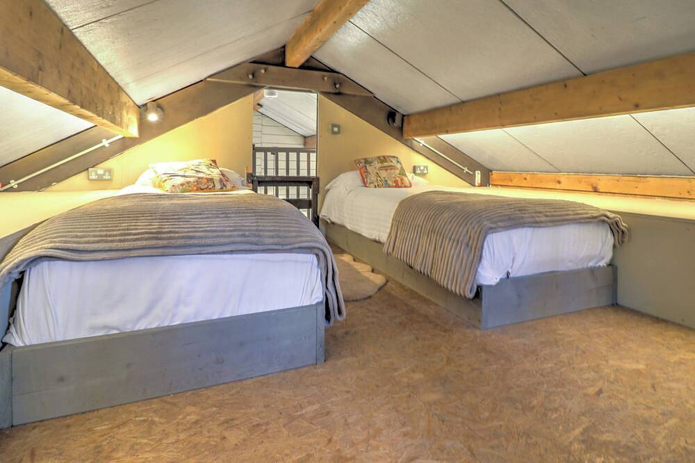 2 bedroom accommodation in Ringwood in Fordingbridge, Hampshire