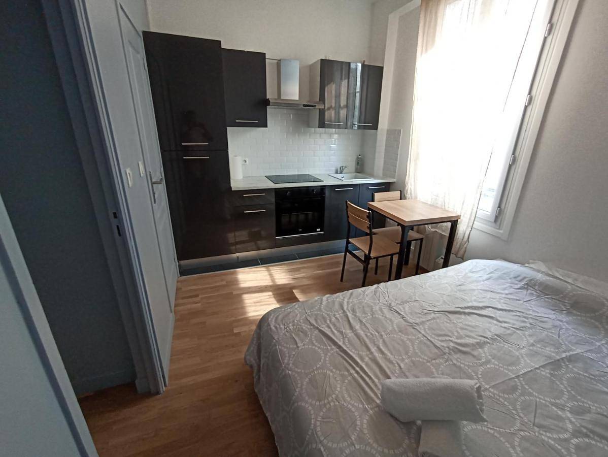 Appartement entier, One-Bedroom Apartment in Maisons-Laffitte, Yvelines