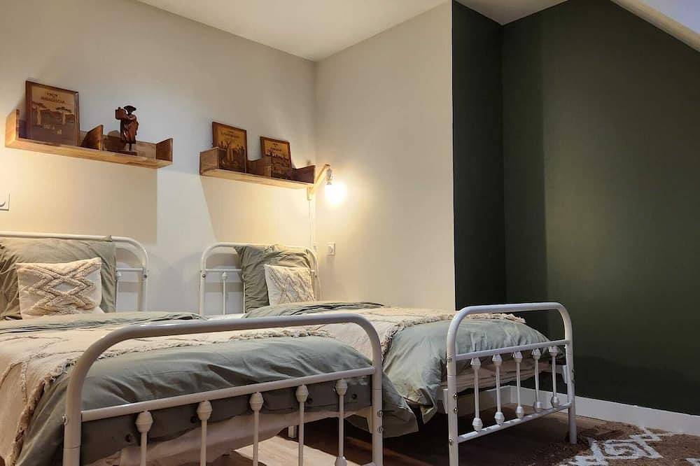 Exclusivité : Villa avec Salle de Sport, Sauna, Jacuzzi & Parc Arboré in Saint-Jean-la-Poterie, Région de Vannes