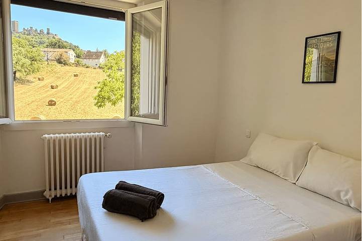 Location de vacances pour 12 personnes, avec Jardin à Saint-Laurent-les-Tours - 4