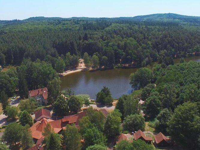 Location de vacances pour 5 personnes, avec piscine et terrasse à Bitsch - 3