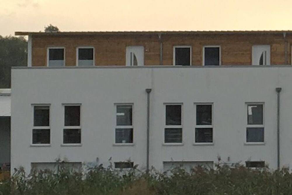 Ganze Wohnung, Penthouse Wohnung mit 20 m² Dachterasse in Stuhr bei Bremen in Stuhr, Naturpark Wildeshauser Geest