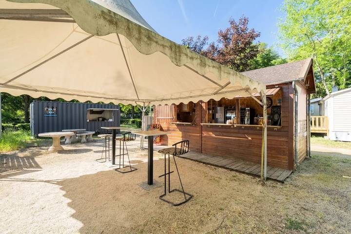 Camping pour 6 personnes, avec terrasse, animaux acceptés dans Centre-Val de Loire - 4
