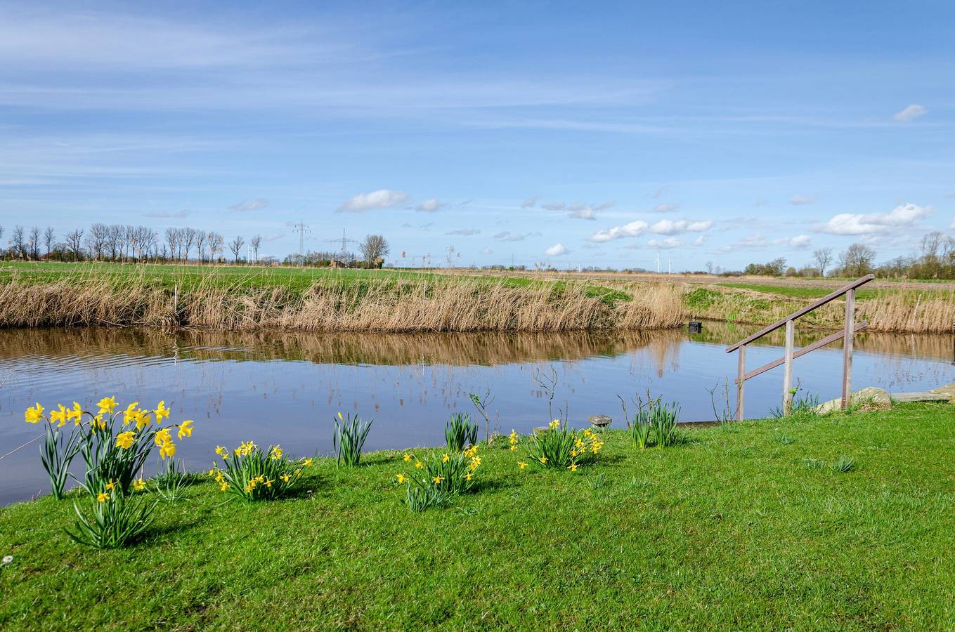 Ganze Wohnung, Ferienwohnung 'Ostfriesland' mit privater Terrasse und privatem Garten in Grimersum, Krummhörn