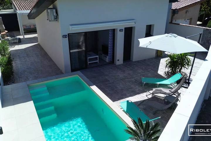 Villa für 10 Personen, mit Pool und Garten in Vias