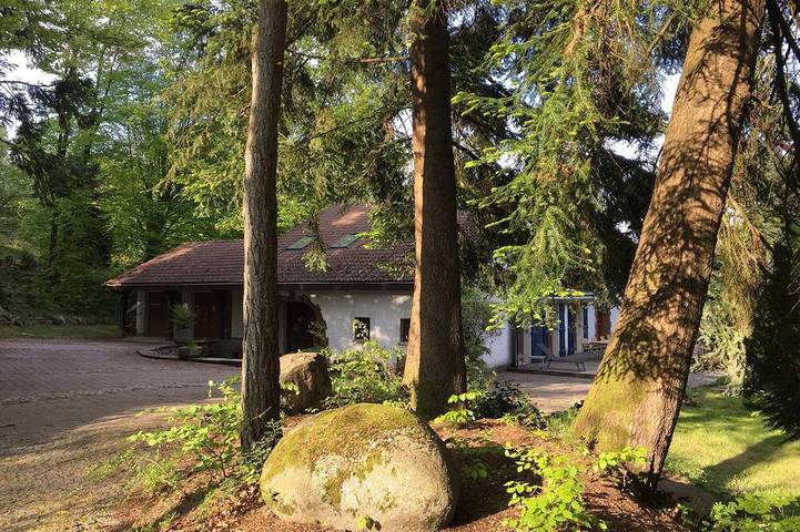 Location de vacances pour 14 personnes, avec Balcon et Jardin à Saint-Nabord