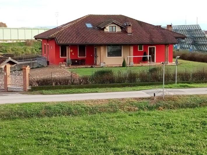 B&b voor 2 personen, met Terras en Tuin in Fossano