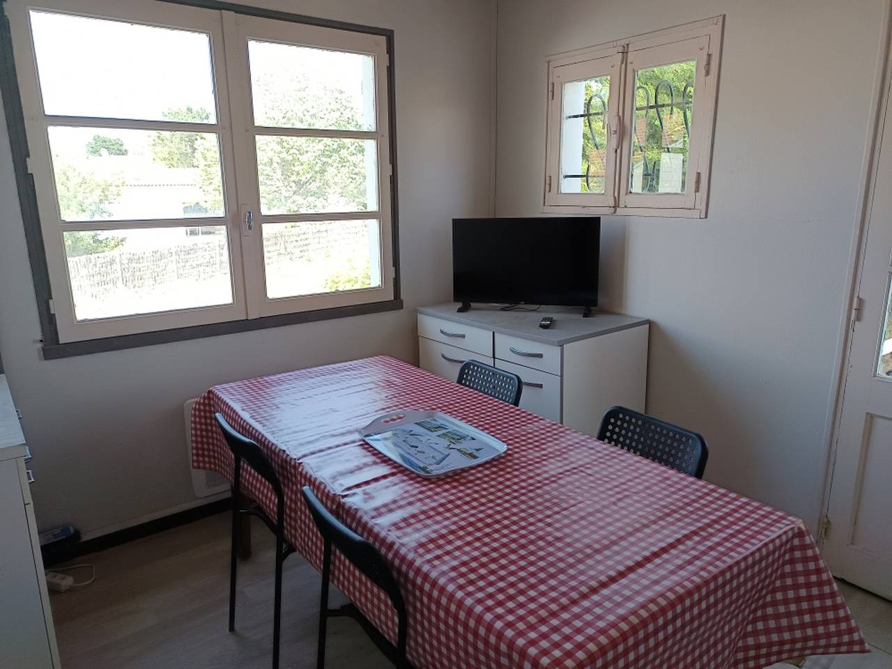 Apartamento entero, Apartamento luminoso con terraza - 4 pers. in Notre-Dame-de-Monts, Vandea