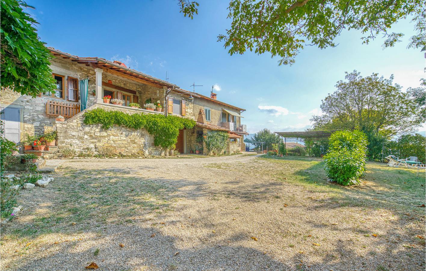 Ganze Ferienwohnung, Rückzugsort am Fluss mit WiFi und Parkplatz in Poppi, Casentino