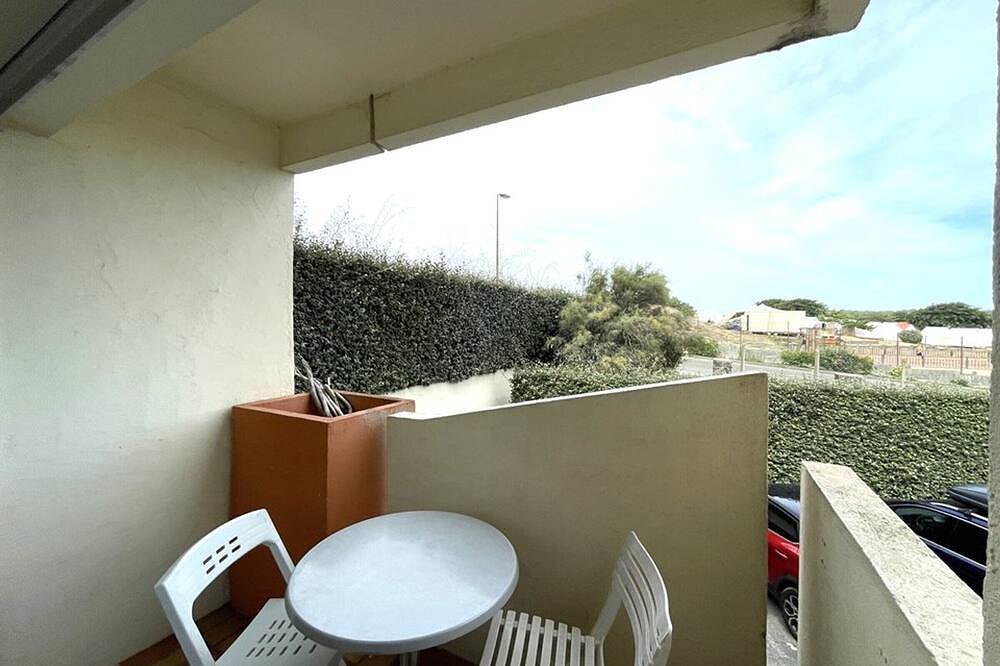 Ganze Wohnung, Gemütliches Studio für 2 mit Haustieren erlaubt und privatem Parkplatz in der Nähe des Meeres in Vieux-Boucau-les-Bains, Côte d’Argent