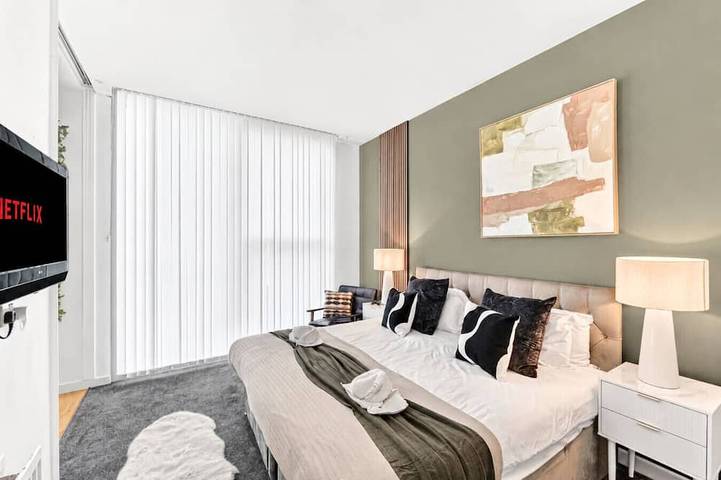 Ganze Wohnung, Penthouse Flat in City Centre with Free Parking in Milton Keynes, Südostengland