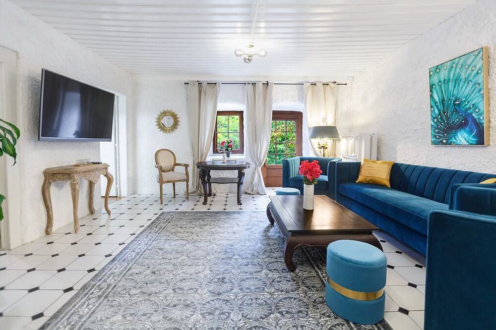 Apartamento entero, Montreux Castle - Château du Châtelard in Chernex, Montreux
