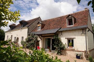 Gîte pour 8 personnes, avec jardin à Berthenay