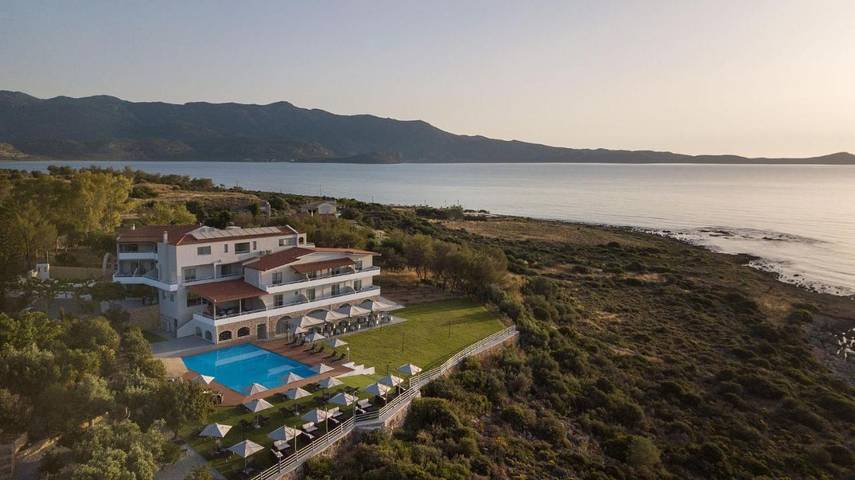 Hotel für 2 Personen, mit Garten und Sauna sowie Ausblick und Pool in Monemvasia Gemeinde