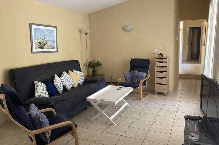 Location de vacances pour 8 personnes, avec jardin et piscine, animaux acceptés à Villelongue-de-la-Salanque - 2