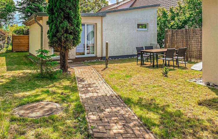 Ferienhaus für 4 Personen, mit Terrasse in Nonnevitz