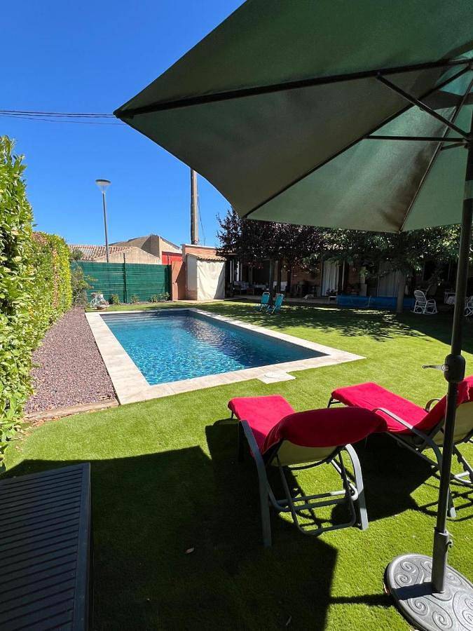 Chalet para 14 personas, con vistas además de jardín y piscina en Provincia de Palencia - 3